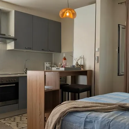 Апартаменты Sea Hideaway Walk To & Bus To Split